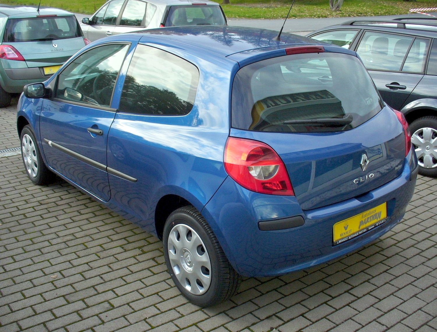 Renault Clio III (2005—2009) 