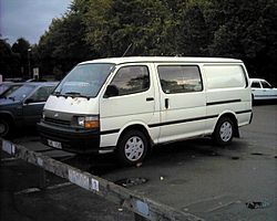   Toyota Hiace (1995)